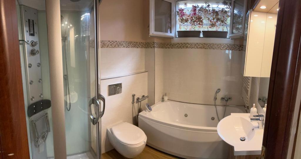 Bellaria Casa Indipendente-Giardino Privato-Free Parking-Wifi-Strategic Location 5 Terre-Portofino Leilighet Rapallo Eksteriør bilde
